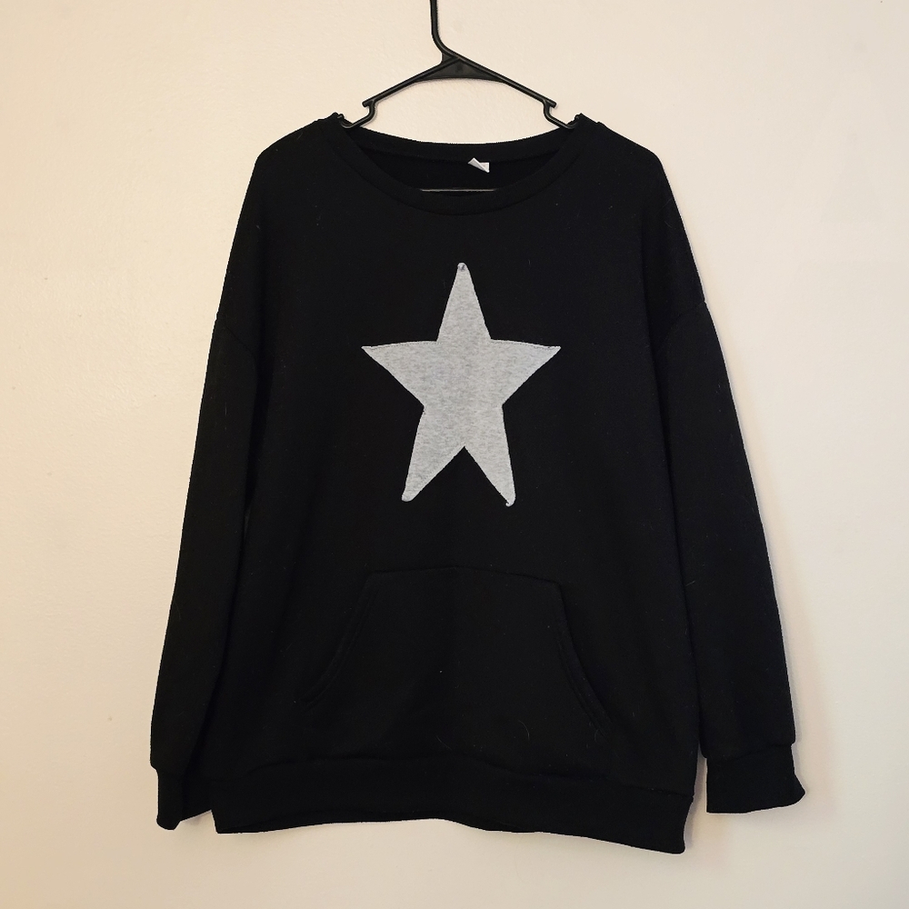ROMWE Women's Large Star Black Knit Sweater
